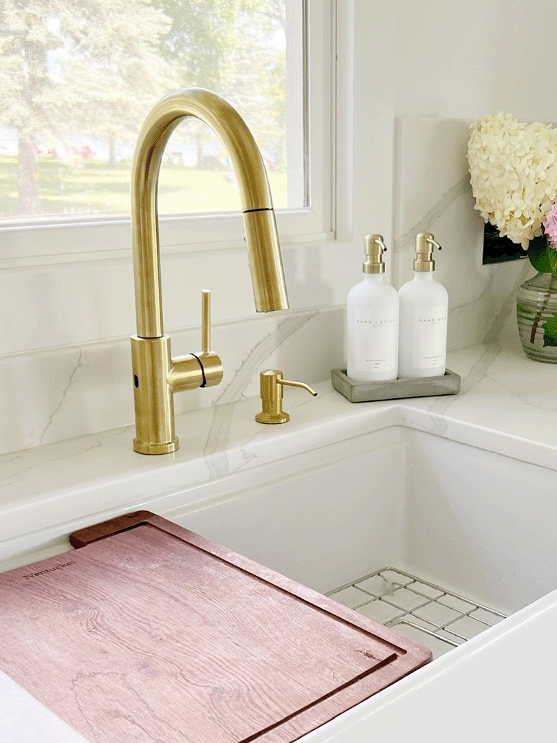 Sinks & Faucets